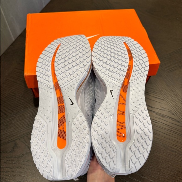 Nike Pegasus Premium - Picture 3 of 5